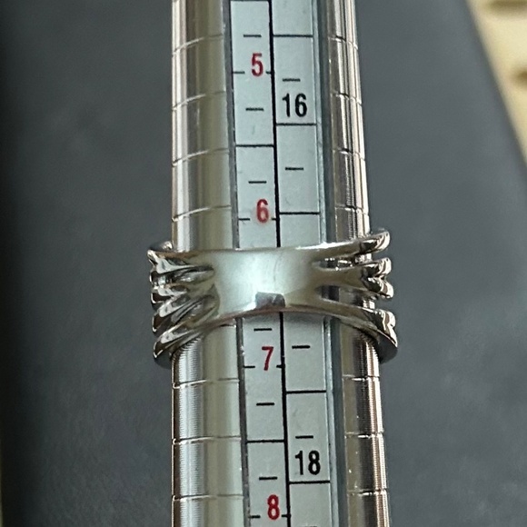 Sterling Silver Heart Ring, 6.5 - Picture 4 of 8